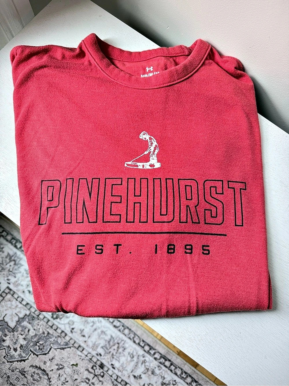 Under Armour Pinehurst Graphic Short Sleeve Tee in Red, size medium